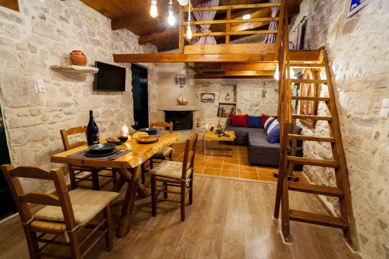 Aristidis'S Plouti Moires Guest House Exterior foto